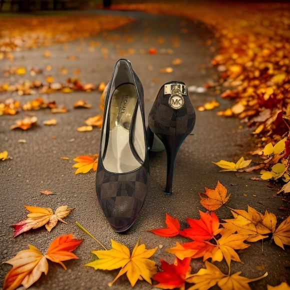 Michael Kors heels‎ brown women’s size 9 - Picture 1 of 1